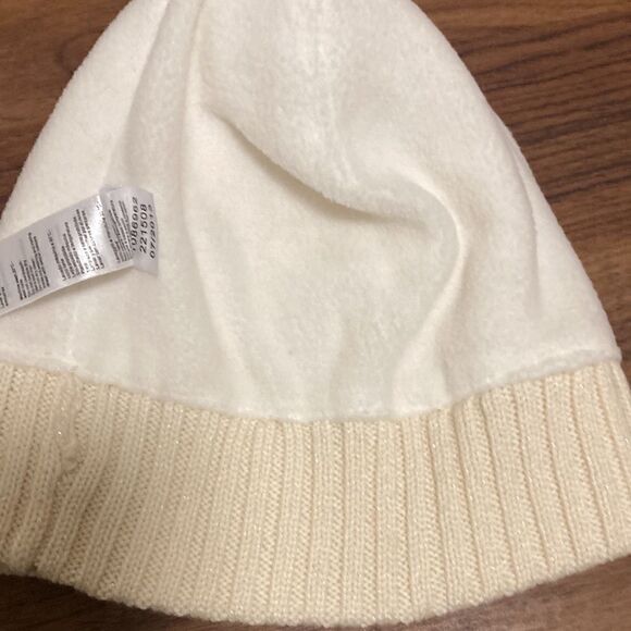 Jacadi NWOT Girl’s Beanie with Lurex details and Faux Fur PomPom in White. - Picture 3 of 5